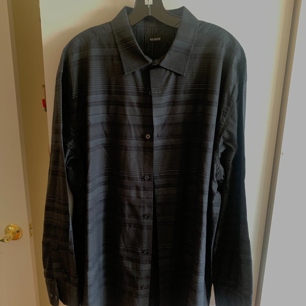 ALFANI DRESS SHIRT.